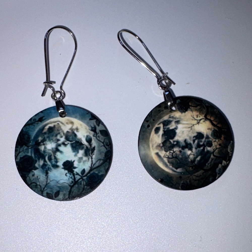 Full moon earrings